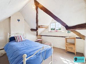 Bedroom- click for photo gallery